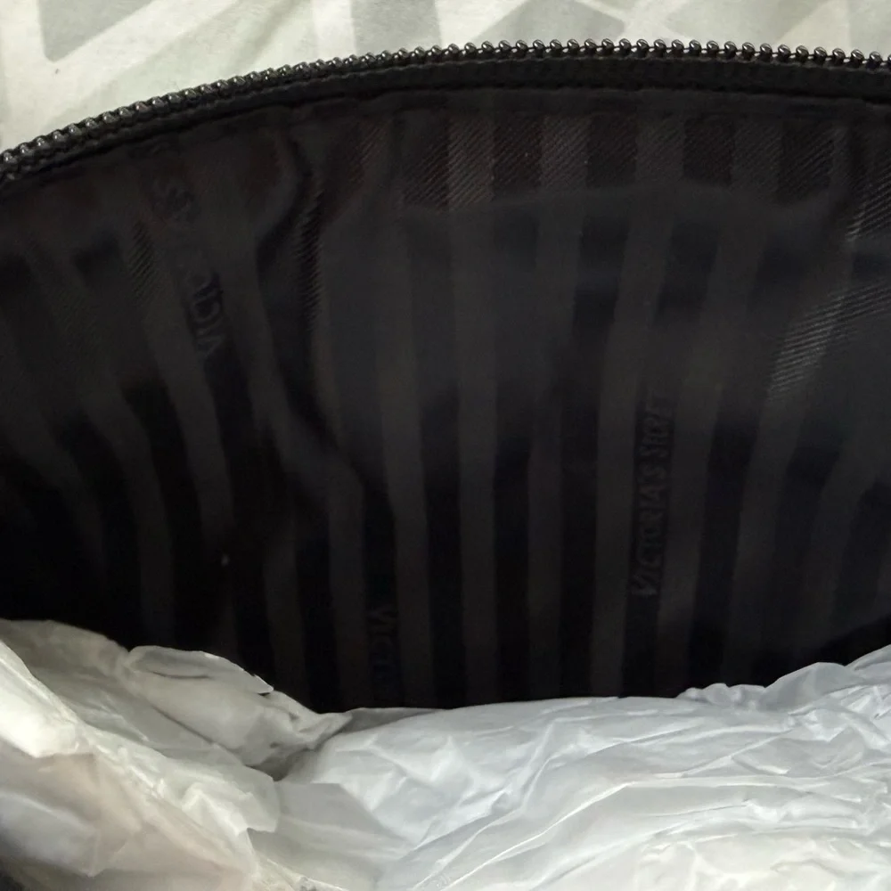 New Victoria's Secret soft zip make up bag